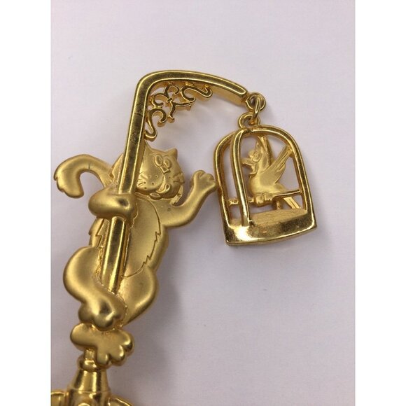 Vintage JJ Jonette Gold Tone Cat & Caged Bird Brooch funny - Picture 3 of 6